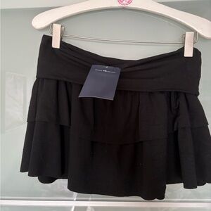NWT Brandy Melville Black fold over Tiered Skirt.